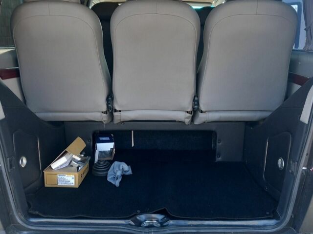 Белый Мерседес Вито, объемом двигателя 2.2 л и пробегом 360 тыс. км за 5000 $, фото 3 на Automoto.ua