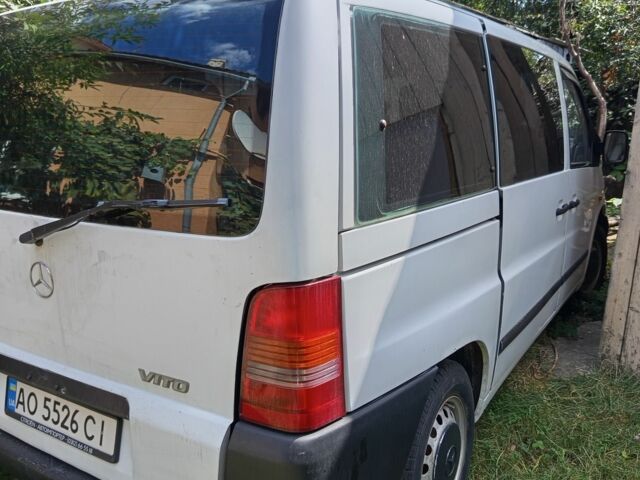 Белый Мерседес Вито, объемом двигателя 2.3 л и пробегом 2 тыс. км за 2700 $, фото 2 на Automoto.ua