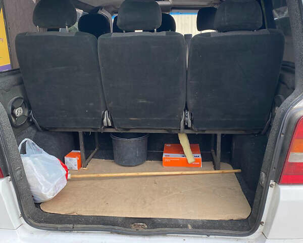 Білий Мерседес Віто, об'ємом двигуна 2.15 л та пробігом 350 тис. км за 4500 $, фото 11 на Automoto.ua