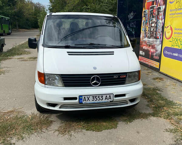 Білий Мерседес Віто, об'ємом двигуна 2.15 л та пробігом 350 тис. км за 4500 $, фото 1 на Automoto.ua