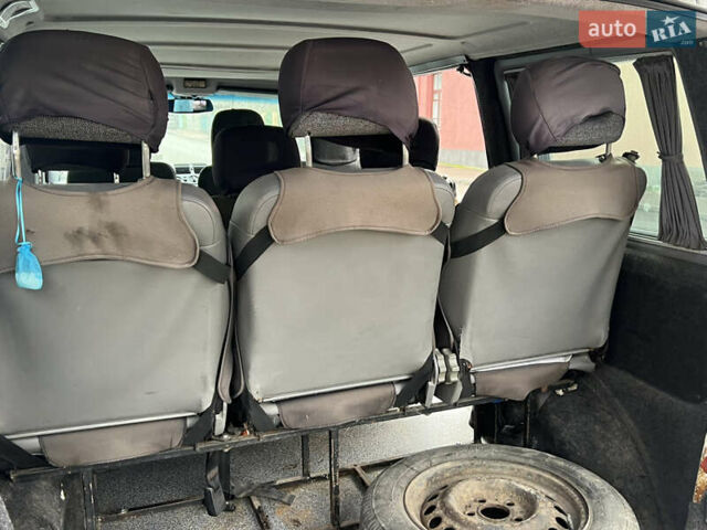 Белый Мерседес Вито, объемом двигателя 2.2 л и пробегом 500 тыс. км за 4700 $, фото 8 на Automoto.ua