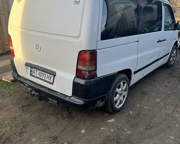 Білий Мерседес Віто, об'ємом двигуна 2.2 л та пробігом 700 тис. км за 3300 $, фото 1 на Automoto.ua
