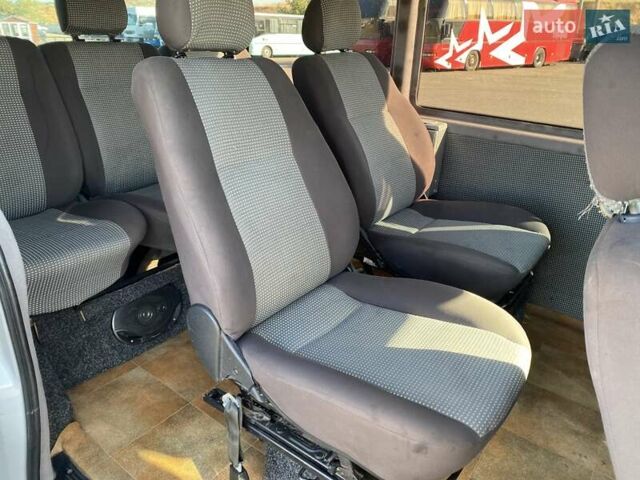 Білий Мерседес Віто, об'ємом двигуна 2.15 л та пробігом 274 тис. км за 4999 $, фото 16 на Automoto.ua