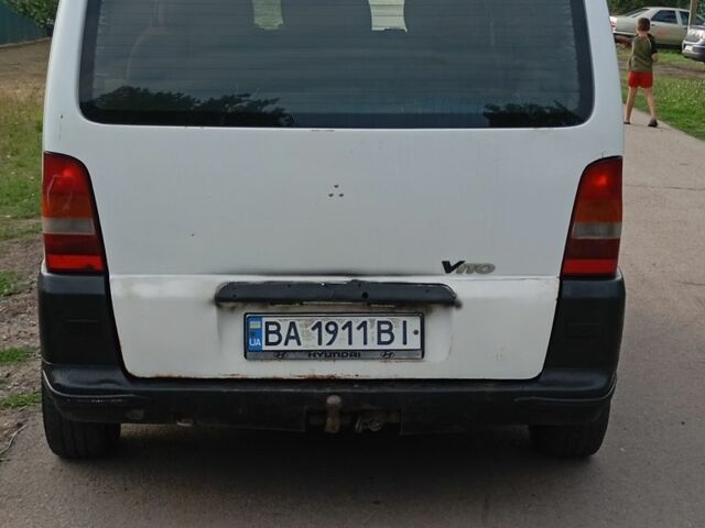 Белый Мерседес Вито, объемом двигателя 2.2 л и пробегом 70 тыс. км за 3083 $, фото 3 на Automoto.ua