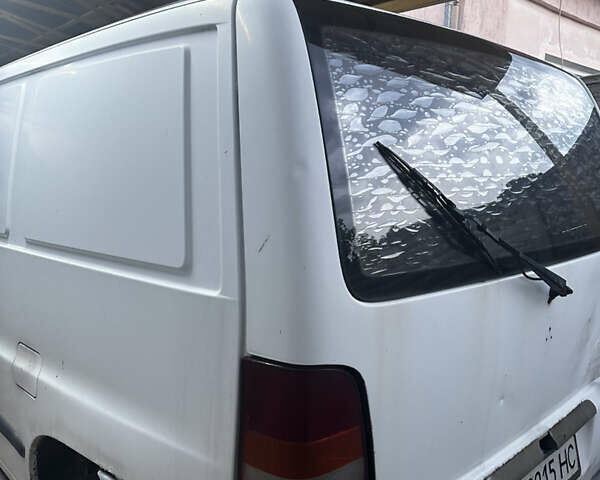 Білий Мерседес Віто, об'ємом двигуна 2.2 л та пробігом 400 тис. км за 2300 $, фото 3 на Automoto.ua