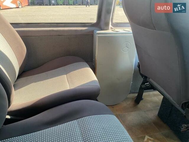 Білий Мерседес Віто, об'ємом двигуна 2.15 л та пробігом 274 тис. км за 4999 $, фото 17 на Automoto.ua