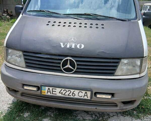 Мерседес Вито 1999 в Кривом Роге на Automoto.ua Белый Мерседес Вито, объемом двигателя 2.3 л и пробегом 500 тыс. км за 3000 $, фото 4 на Automoto.ua