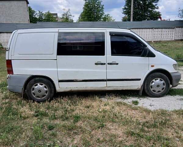 Мерседес Вито 1999 в Кривом Роге на Automoto.ua Белый Мерседес Вито, объемом двигателя 2.3 л и пробегом 500 тыс. км за 3000 $, фото 1 на Automoto.ua