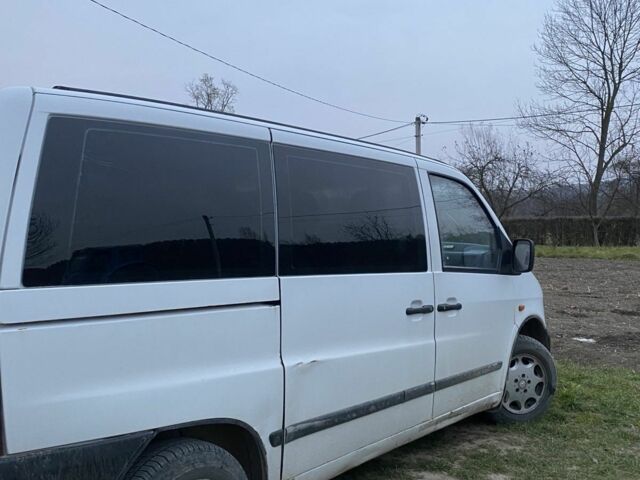 Белый Мерседес Вито, объемом двигателя 2.1 л и пробегом 400 тыс. км за 3600 $, фото 3 на Automoto.ua