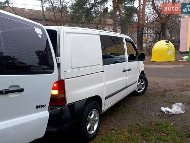 Білий Мерседес Віто, об'ємом двигуна 2.2 л та пробігом 450 тис. км за 4500 $, фото 6 на Automoto.ua