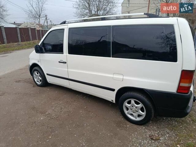 Белый Мерседес Вито, объемом двигателя 2.15 л и пробегом 500 тыс. км за 4350 $, фото 3 на Automoto.ua