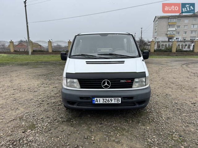 Білий Мерседес Віто, об'ємом двигуна 2.2 л та пробігом 400 тис. км за 5000 $, фото 1 на Automoto.ua