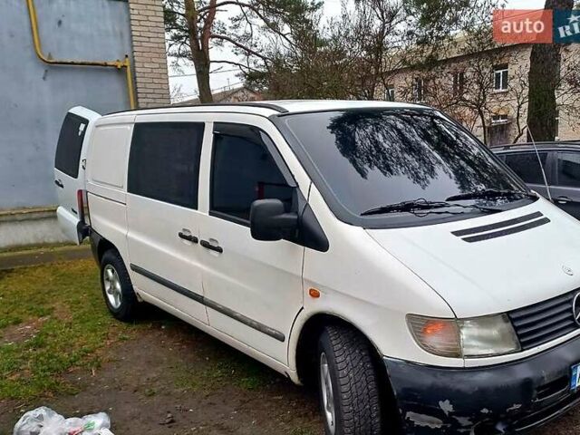 Білий Мерседес Віто, об'ємом двигуна 2.2 л та пробігом 450 тис. км за 4500 $, фото 5 на Automoto.ua