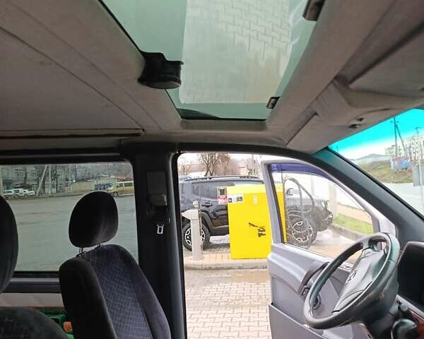 Белый Мерседес Вито, объемом двигателя 2.15 л и пробегом 370 тыс. км за 5700 $, фото 12 на Automoto.ua