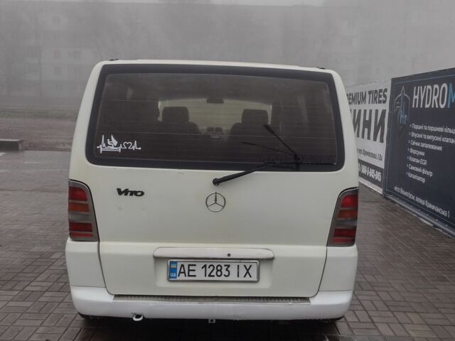 Белый Мерседес Вито, объемом двигателя 2.1 л и пробегом 365 тыс. км за 5000 $, фото 4 на Automoto.ua