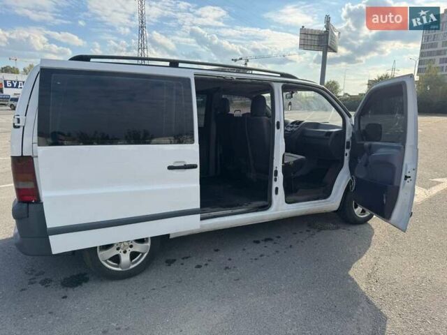 Белый Мерседес Вито, объемом двигателя 2.15 л и пробегом 280 тыс. км за 3700 $, фото 3 на Automoto.ua