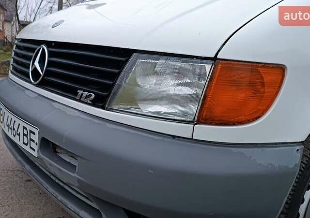 Белый Мерседес Вито, объемом двигателя 2.2 л и пробегом 300 тыс. км за 3750 $, фото 30 на Automoto.ua