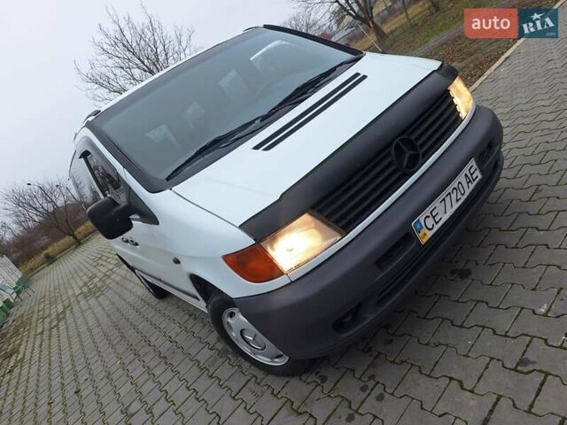 Белый Мерседес Вито, объемом двигателя 2.2 л и пробегом 333 тыс. км за 3700 $, фото 13 на Automoto.ua