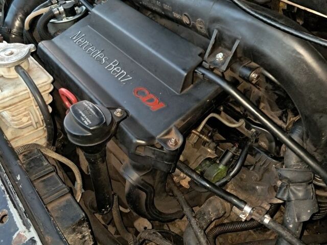 Белый Мерседес Вито, объемом двигателя 2.1 л и пробегом 347 тыс. км за 2700 $, фото 6 на Automoto.ua