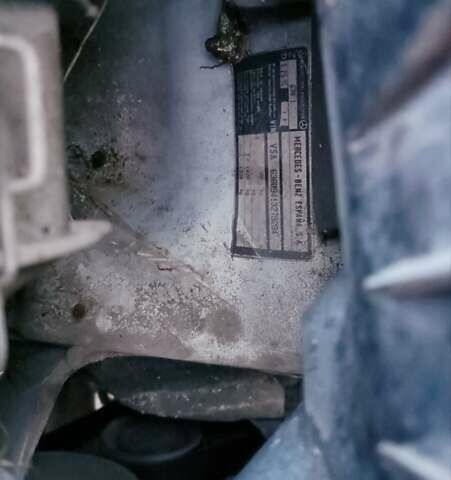 Белый Мерседес Вито, объемом двигателя 2.2 л и пробегом 300 тыс. км за 3750 $, фото 63 на Automoto.ua