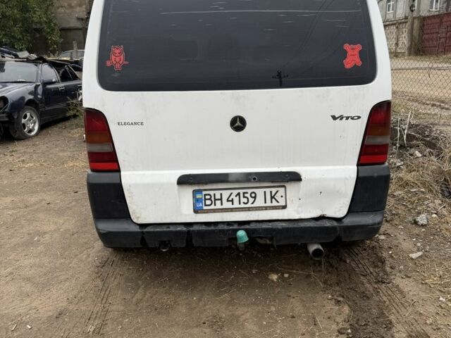 Білий Мерседес Віто, об'ємом двигуна 2.1 л та пробігом 400 тис. км за 3500 $, фото 5 на Automoto.ua