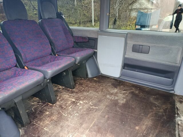 Білий Мерседес Віто, об'ємом двигуна 2.1 л та пробігом 500 тис. км за 4350 $, фото 4 на Automoto.ua