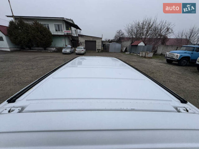 Білий Мерседес Віто, об'ємом двигуна 2.2 л та пробігом 400 тис. км за 5000 $, фото 5 на Automoto.ua