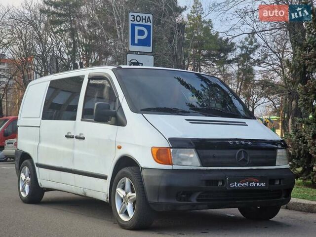 Белый Мерседес Вито, объемом двигателя 2.2 л и пробегом 261 тыс. км за 4590 $, фото 3 на Automoto.ua