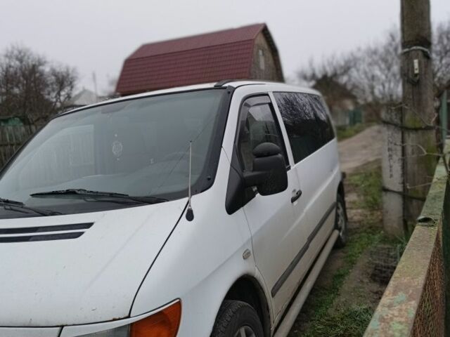 Белый Мерседес Вито, объемом двигателя 0 л и пробегом 230 тыс. км за 4000 $, фото 3 на Automoto.ua