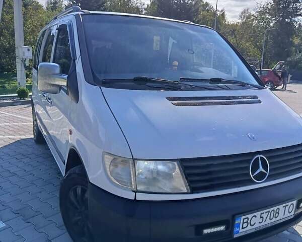 Белый Мерседес Вито, объемом двигателя 2.2 л и пробегом 530 тыс. км за 5500 $, фото 1 на Automoto.ua