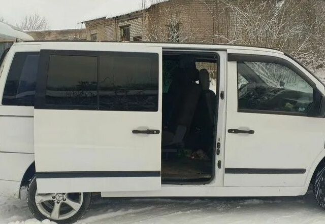 Белый Мерседес Вито, объемом двигателя 2.15 л и пробегом 288 тыс. км за 3000 $, фото 4 на Automoto.ua