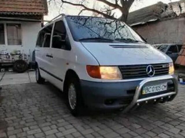 Белый Мерседес Вито, объемом двигателя 2.2 л и пробегом 278 тыс. км за 2900 $, фото 1 на Automoto.ua