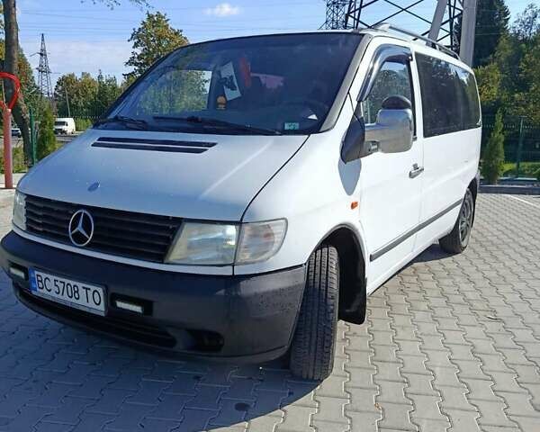 Белый Мерседес Вито, объемом двигателя 2.2 л и пробегом 530 тыс. км за 5500 $, фото 2 на Automoto.ua