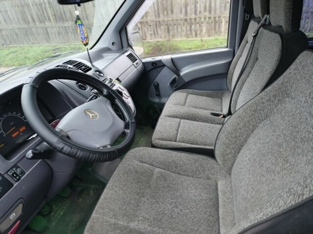 Белый Мерседес Вито, объемом двигателя 0 л и пробегом 230 тыс. км за 4000 $, фото 5 на Automoto.ua