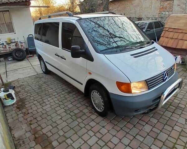 Белый Мерседес Вито, объемом двигателя 2.15 л и пробегом 340 тыс. км за 4600 $, фото 16 на Automoto.ua