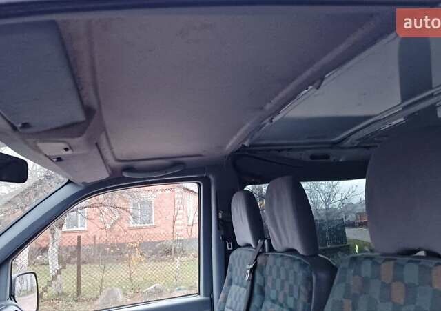 Белый Мерседес Вито, объемом двигателя 2.2 л и пробегом 300 тыс. км за 3750 $, фото 60 на Automoto.ua