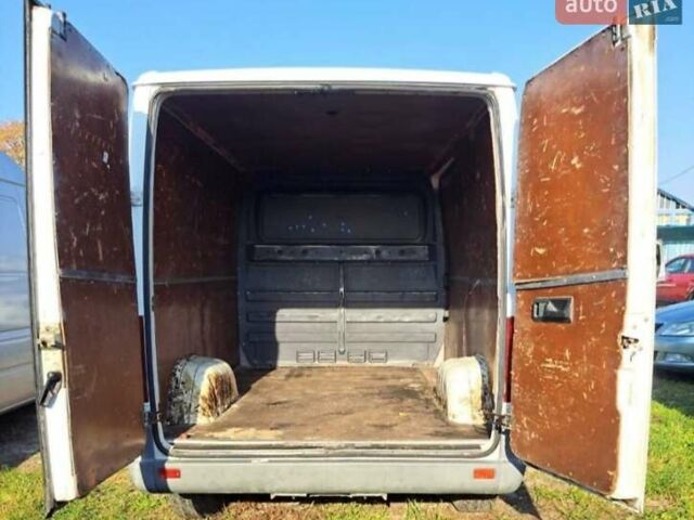 Білий Мерседес Віто, об'ємом двигуна 2.15 л та пробігом 370 тис. км за 6200 $, фото 3 на Automoto.ua