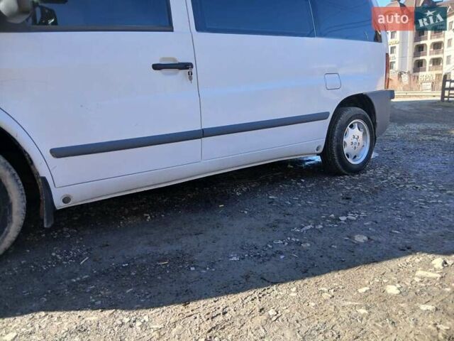 Білий Мерседес Віто, об'ємом двигуна 2.15 л та пробігом 356 тис. км за 4200 $, фото 11 на Automoto.ua