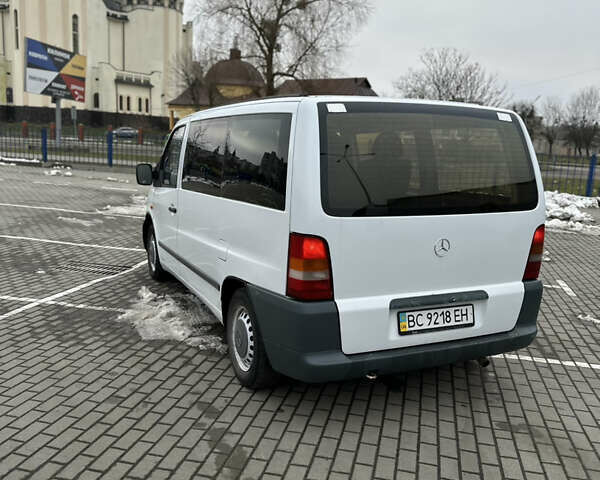 Белый Мерседес Вито, объемом двигателя 2.15 л и пробегом 320 тыс. км за 4800 $, фото 2 на Automoto.ua