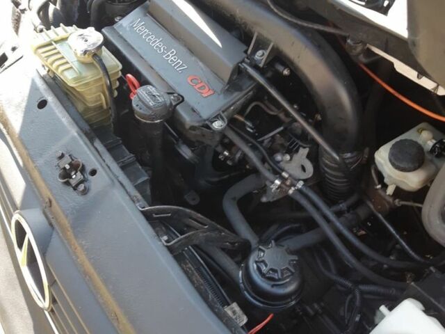 Белый Мерседес Вито, объемом двигателя 2.2 л и пробегом 220 тыс. км за 4900 $, фото 5 на Automoto.ua