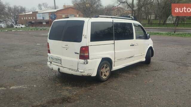Белый Мерседес Вито, объемом двигателя 2.2 л и пробегом 350 тыс. км за 2550 $, фото 2 на Automoto.ua