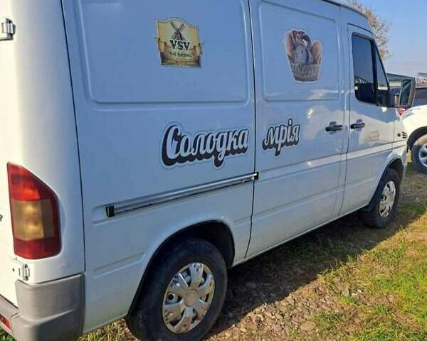 Білий Мерседес Віто, об'ємом двигуна 2.15 л та пробігом 370 тис. км за 6200 $, фото 2 на Automoto.ua