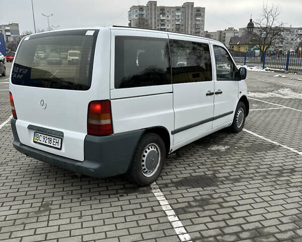 Белый Мерседес Вито, объемом двигателя 2.15 л и пробегом 320 тыс. км за 4800 $, фото 3 на Automoto.ua