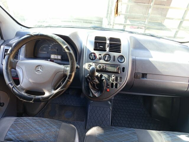 Білий Мерседес Віто, об'ємом двигуна 2.2 л та пробігом 348 тис. км за 3350 $, фото 15 на Automoto.ua