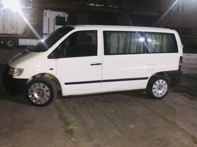 Белый Мерседес Вито, объемом двигателя 2.1 л и пробегом 3 тыс. км за 3500 $, фото 1 на Automoto.ua