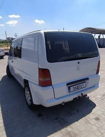 Белый Мерседес Вито, объемом двигателя 2.15 л и пробегом 550 тыс. км за 5000 $, фото 9 на Automoto.ua