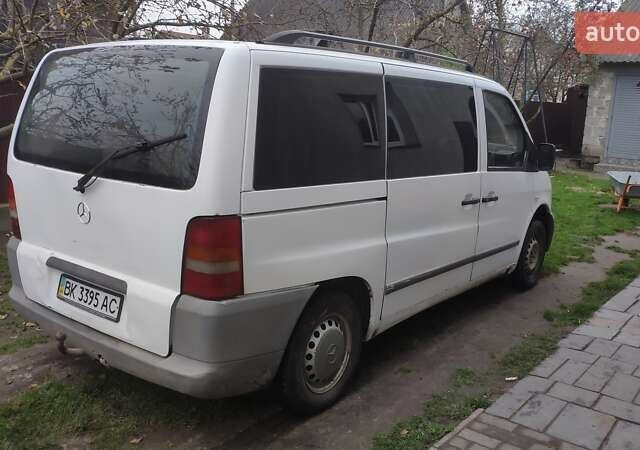 Білий Мерседес Віто, об'ємом двигуна 2.3 л та пробігом 437 тис. км за 3700 $, фото 5 на Automoto.ua