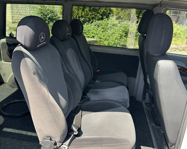 Белый Мерседес Вито, объемом двигателя 2.15 л и пробегом 301 тыс. км за 7300 $, фото 34 на Automoto.ua