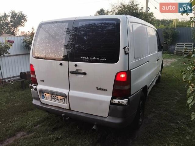 Белый Мерседес Вито, объемом двигателя 2.15 л и пробегом 190 тыс. км за 2500 $, фото 4 на Automoto.ua