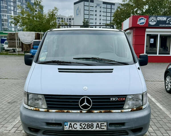 Белый Мерседес Вито, объемом двигателя 2.15 л и пробегом 350 тыс. км за 2350 $, фото 1 на Automoto.ua